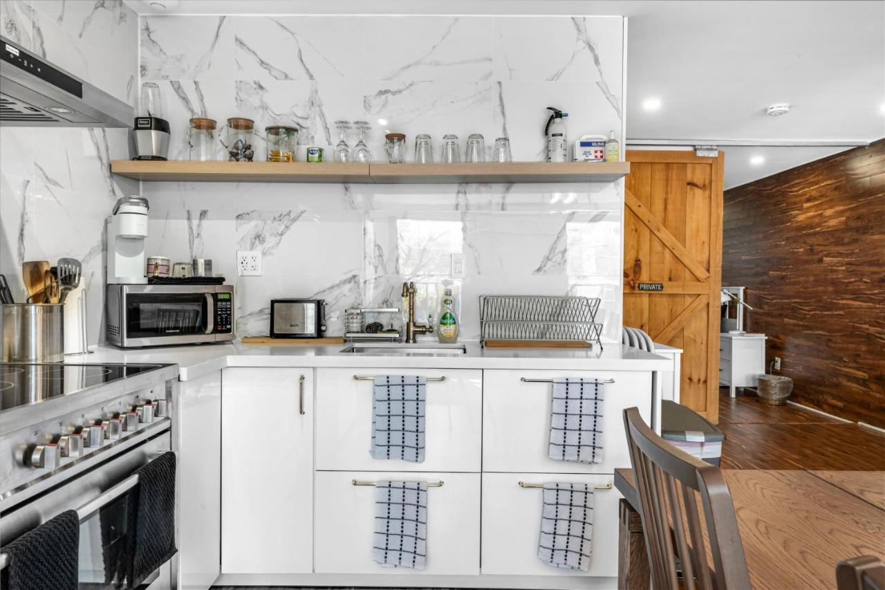 Amazing Fully Renovated Apartment On Queen St. Τορόντο Εξωτερικό φωτογραφία