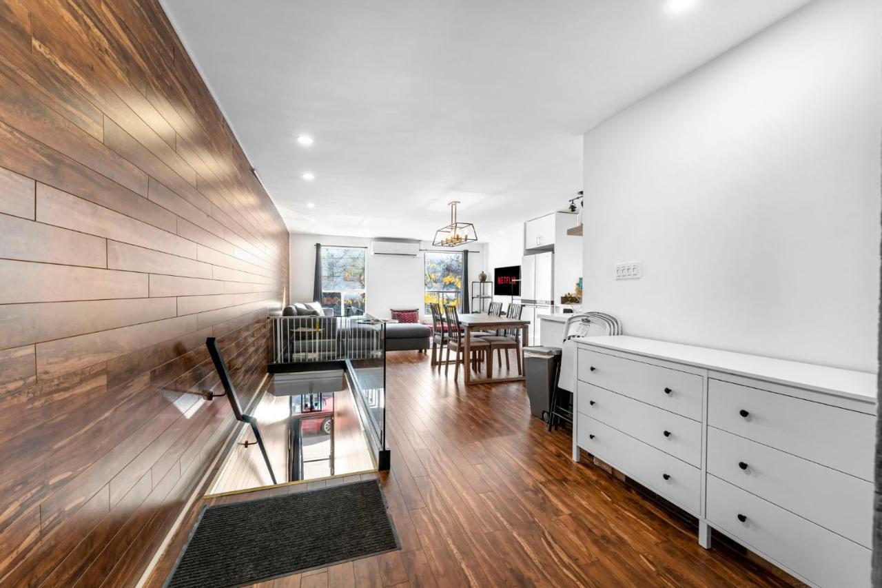 Amazing Fully Renovated Apartment On Queen St. Τορόντο Εξωτερικό φωτογραφία
